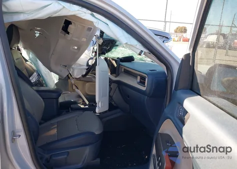 2025 Ford Maverick Lariat z USA, uszkodzony, nr VIN 3FTTW8S30SRA01864